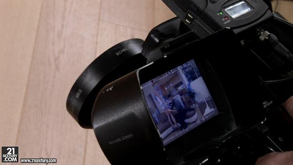 Porn video by frame. As it sees a movie director