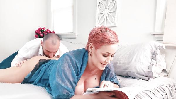 Awesome Porn With Horny MILF! Ryan Gets Fucked Hard!