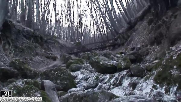 Aletta POV in city park