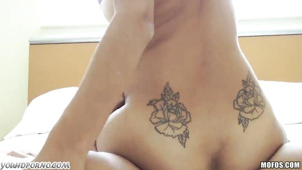 Amateur porn with a young slim latina